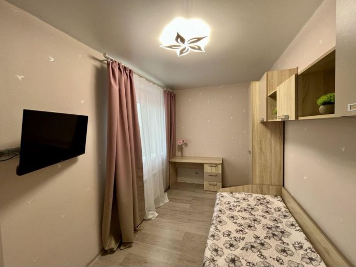 2-комн квартира Гастелло улица, 22 А