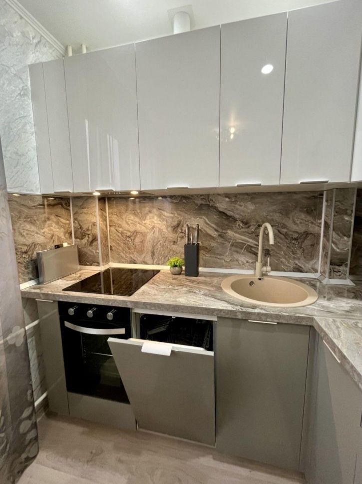 2-комн квартира Гастелло улица, 22 А