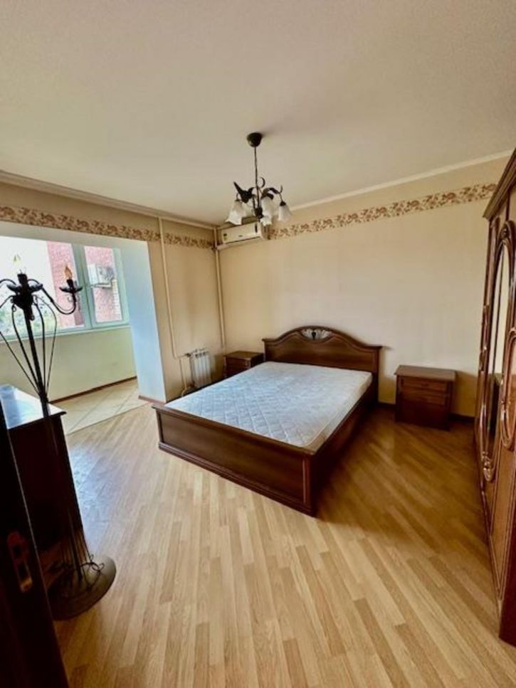 3-комн квартира Победы улица, 4Б