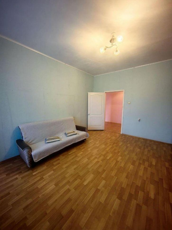 1-комн квартира 5-я просека, 103