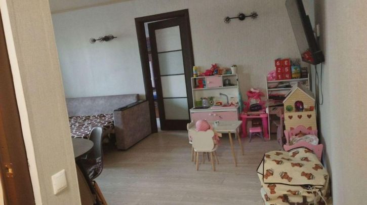 2-комн квартира Перекопская улица, 9