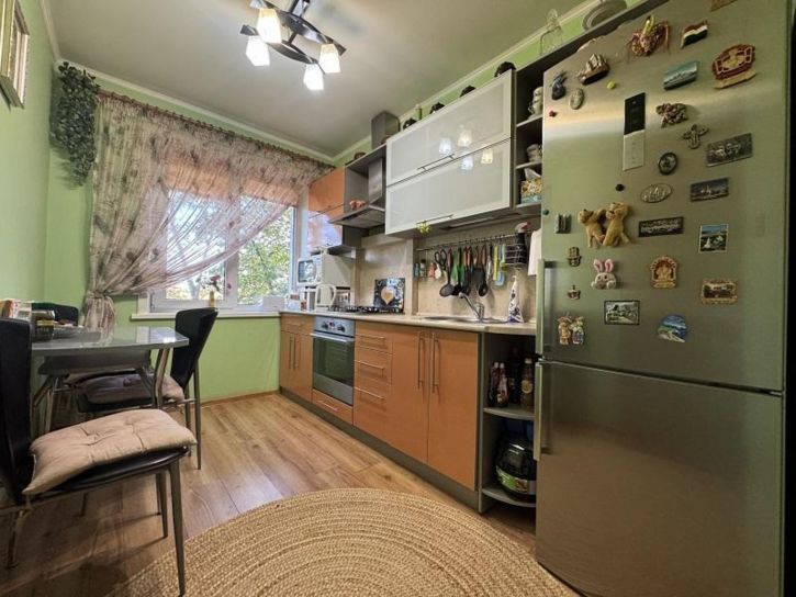 3-комн квартира Московское шоссе 16-й километр, 95