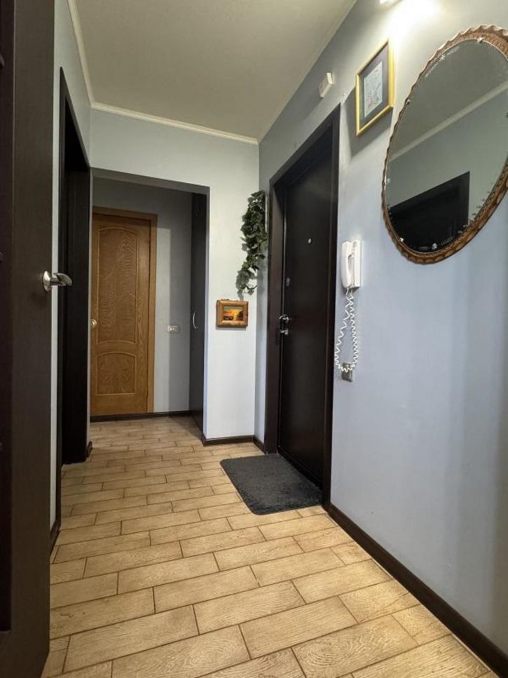 3-комн квартира Московское шоссе 16-й километр, 95