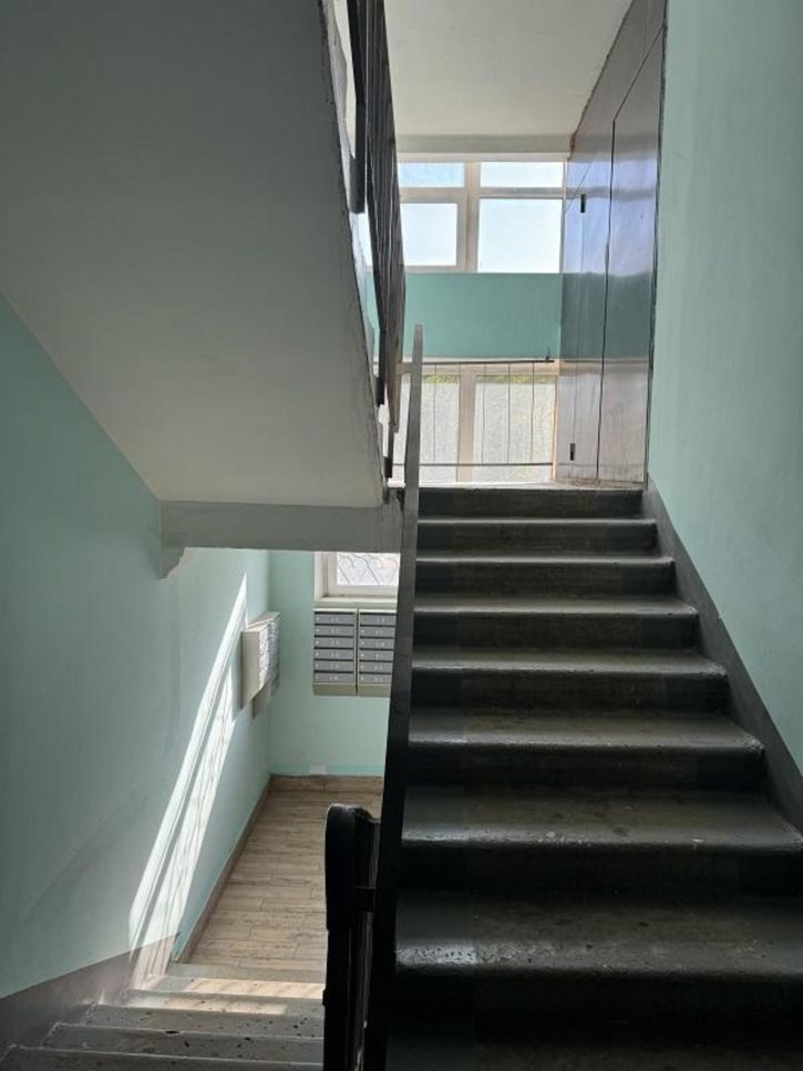 3-комн квартира Московское шоссе 16-й километр, 95