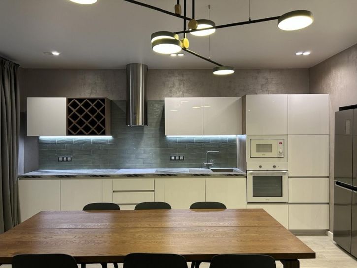 3-комн квартира Ново-Садовая улица, 106Н