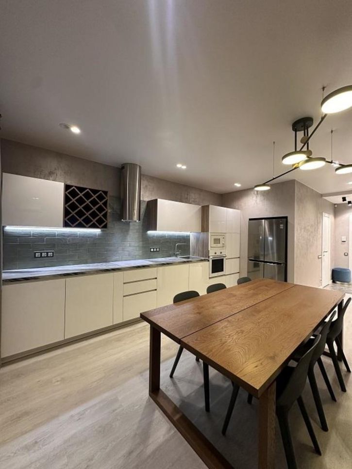 3-комн квартира Ново-Садовая улица, 106Н