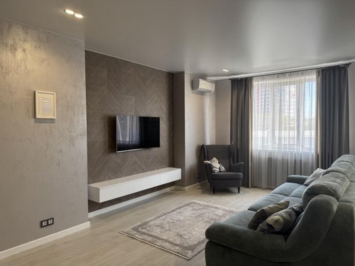 3-комн квартира Ново-Садовая улица, 106Н