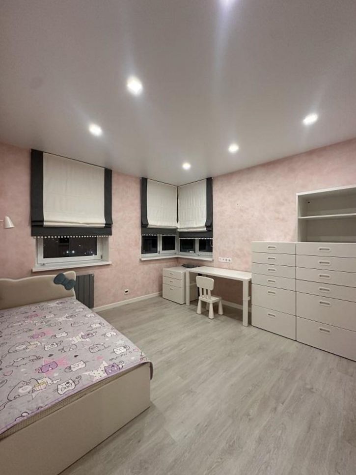 3-комн квартира Ново-Садовая улица, 106Н