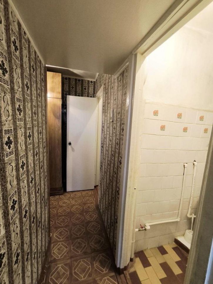 4-комн квартира Аэродромная улица, 127