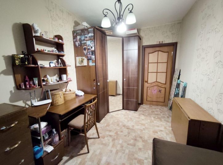 2-комн квартира Красных Коммунаров улица, 30