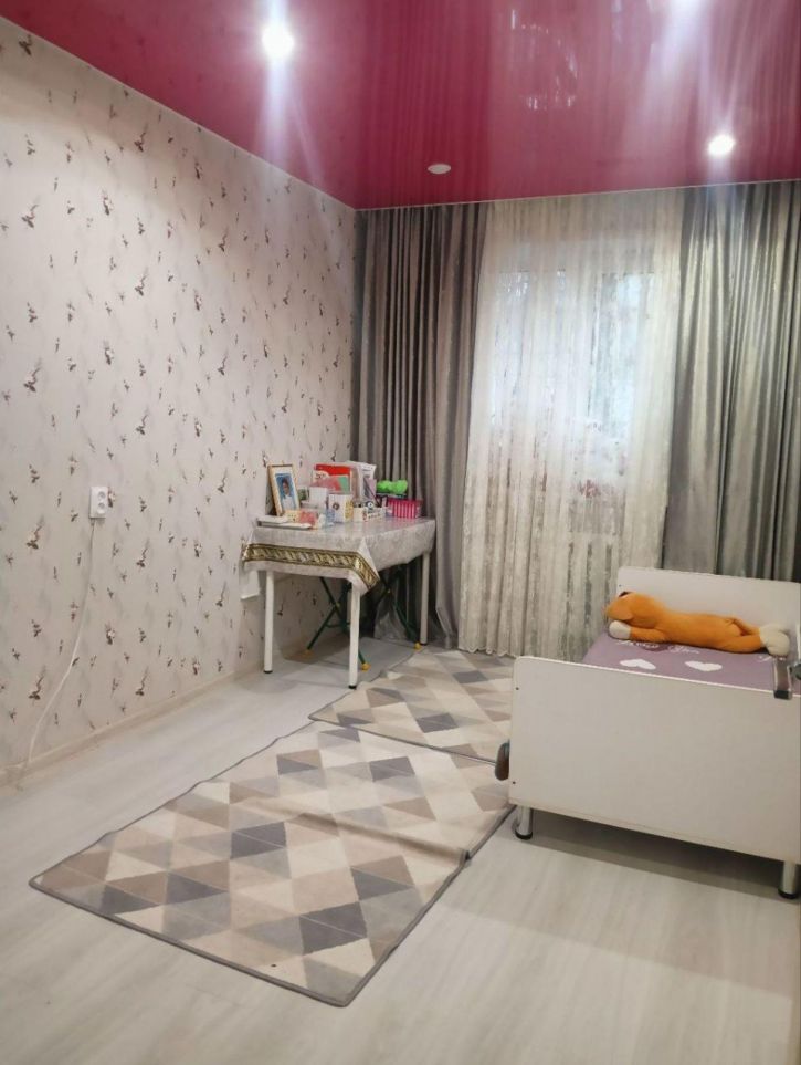 3-комн квартира Кирова проспект, 188