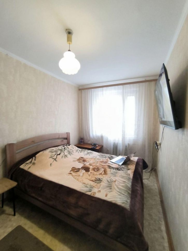 3-комн квартира Кирова проспект, 260