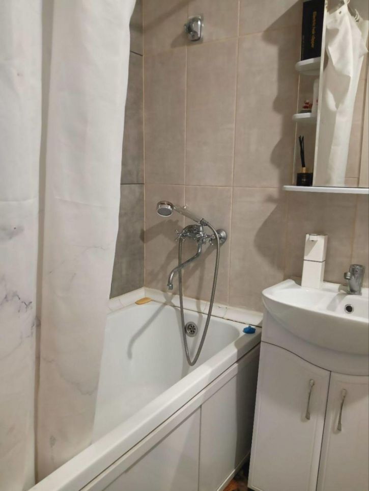 3-комн квартира Кирова проспект, 188