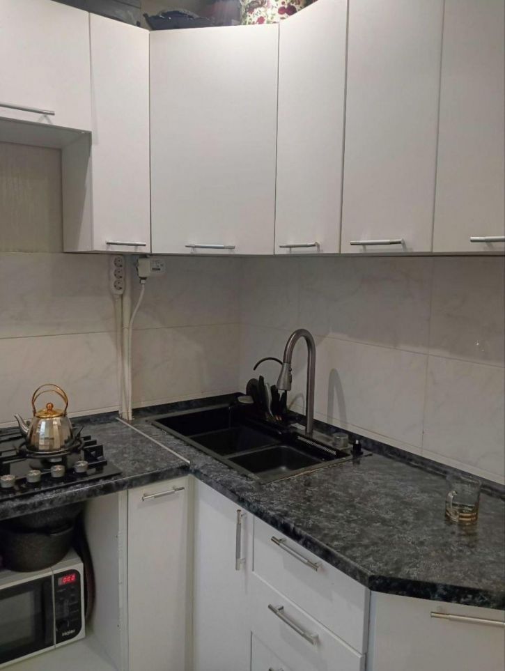 3-комн квартира Кирова проспект, 188