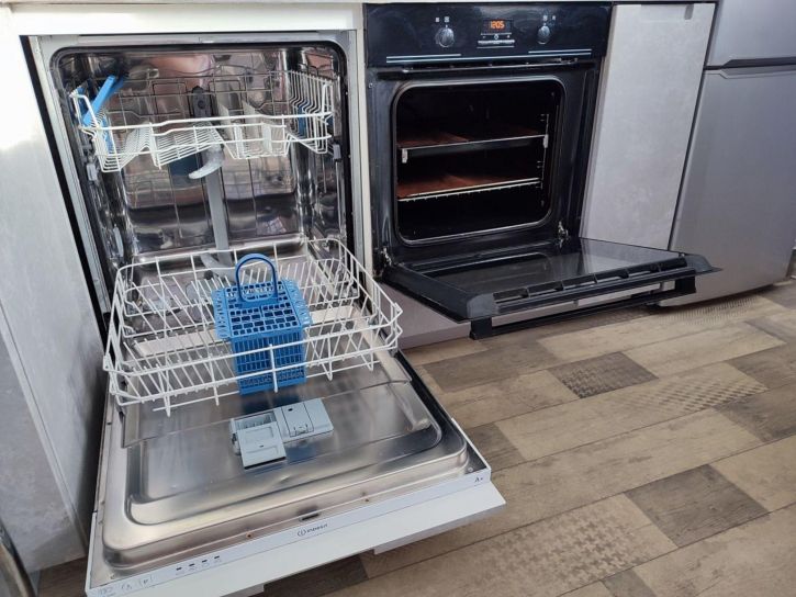 Студия Съездовская улица, 9