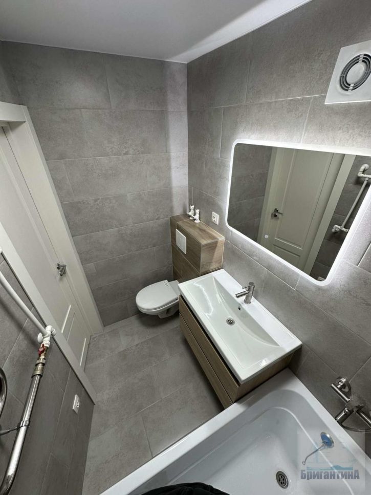 2-комн квартира Карла Маркса проспект, 390