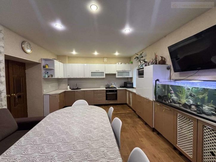 4-комн квартира Стара-Загора улица, 285