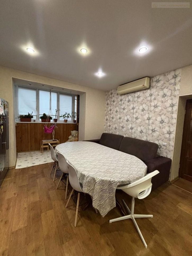 4-комн квартира Стара-Загора улица, 285