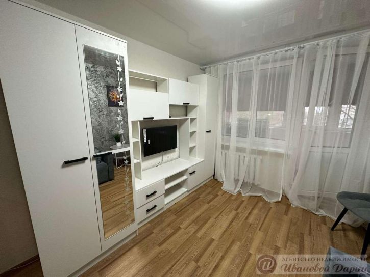 2-комн квартира Мориса Тореза улица, 123