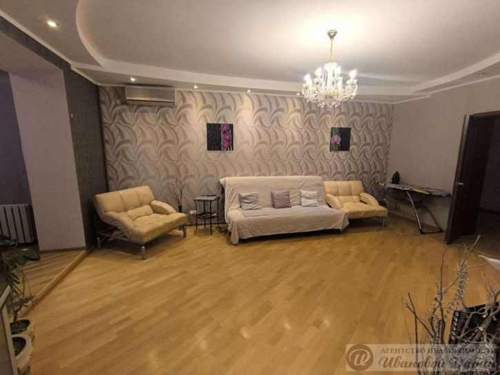 4-комн квартира Стара-Загора улица, 56