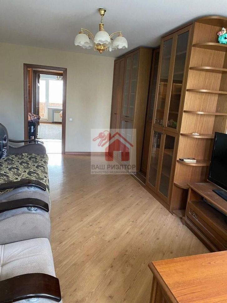 3-комн квартира Ленина проспект, 16