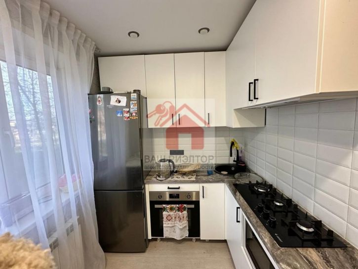 2-комн квартира Победы улица, 151