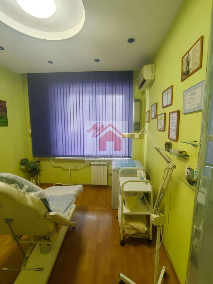 Помещение свободного назначения Братьев Коростелёвых улица, 83