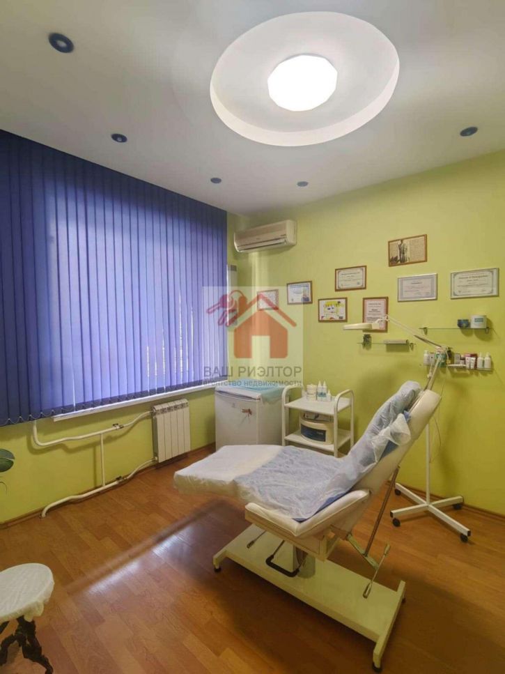 Помещение свободного назначения Братьев Коростелёвых улица, 83