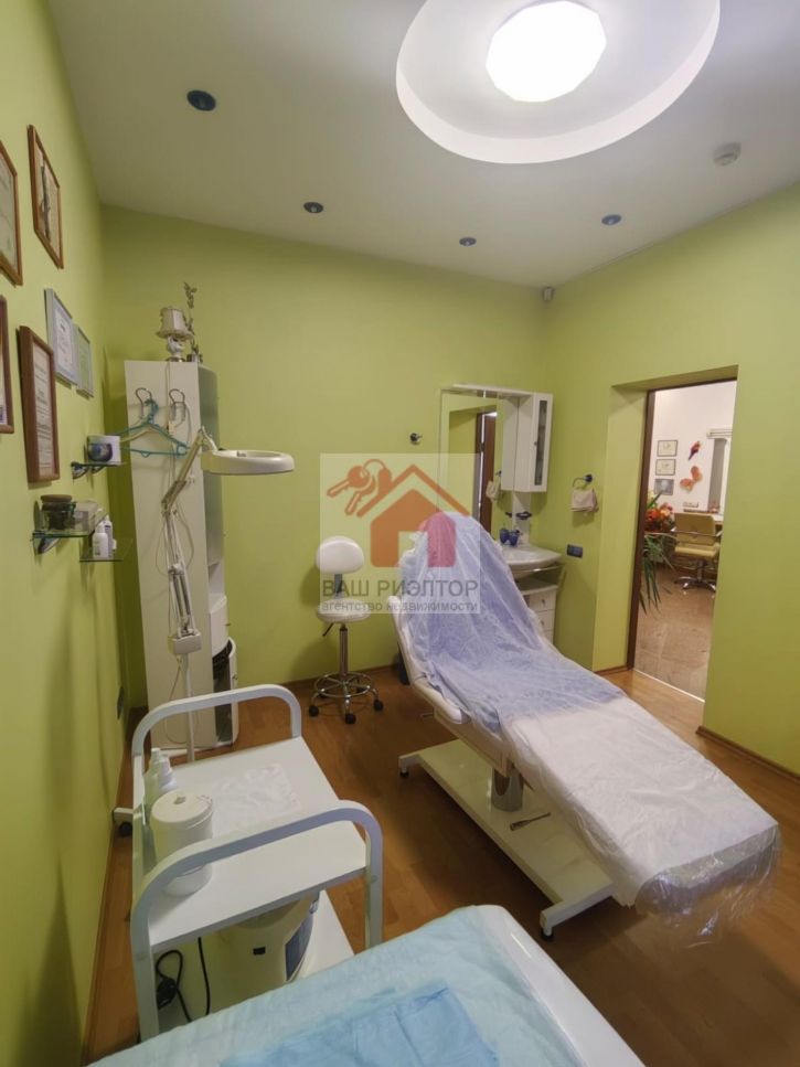 Помещение свободного назначения Братьев Коростелёвых улица, 83