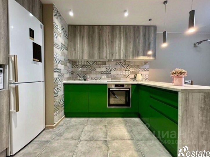 2-комн квартира Революционная улица, 101Б,  д. 101Б