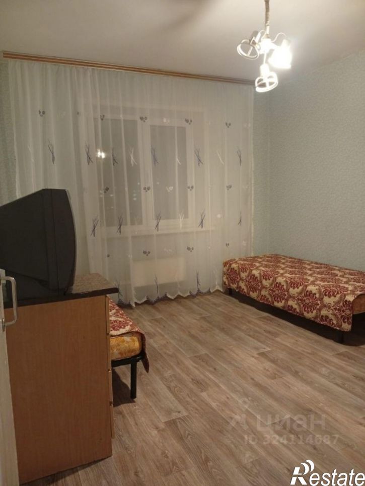 2-комн квартира Симферопольская улица, 24,  д. 24