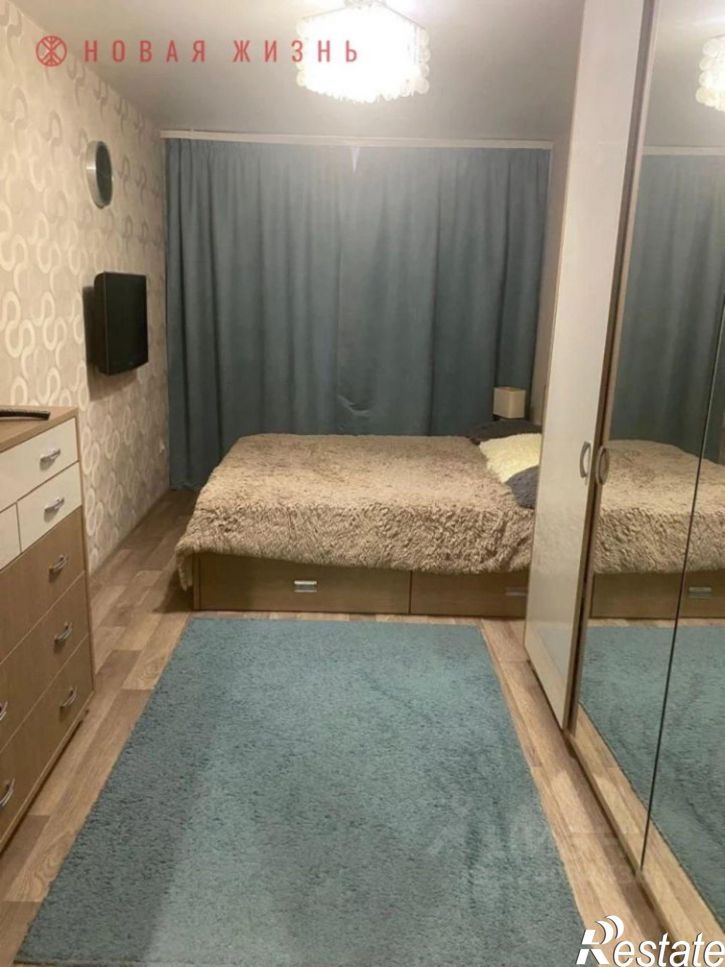 2-комн квартира улица Советской Армии, 140,  д. 140