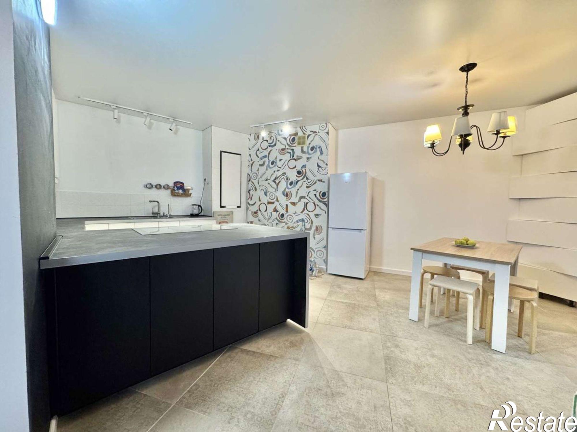 Сдать квартиру за 65 000 рублей на улица Врубеля, 17