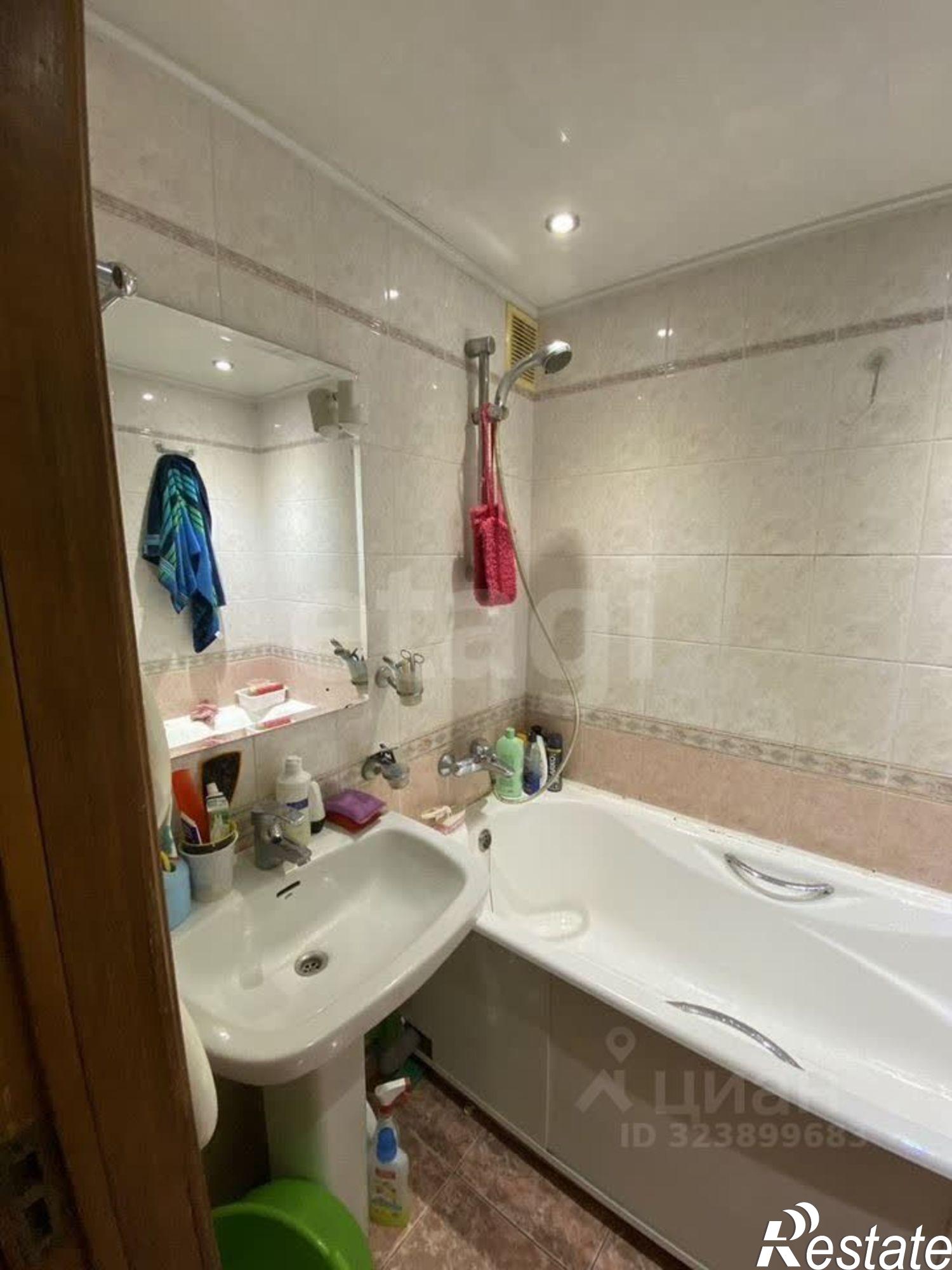 Купить квартиру за 9 400 000 рублей на ул Силина, 14