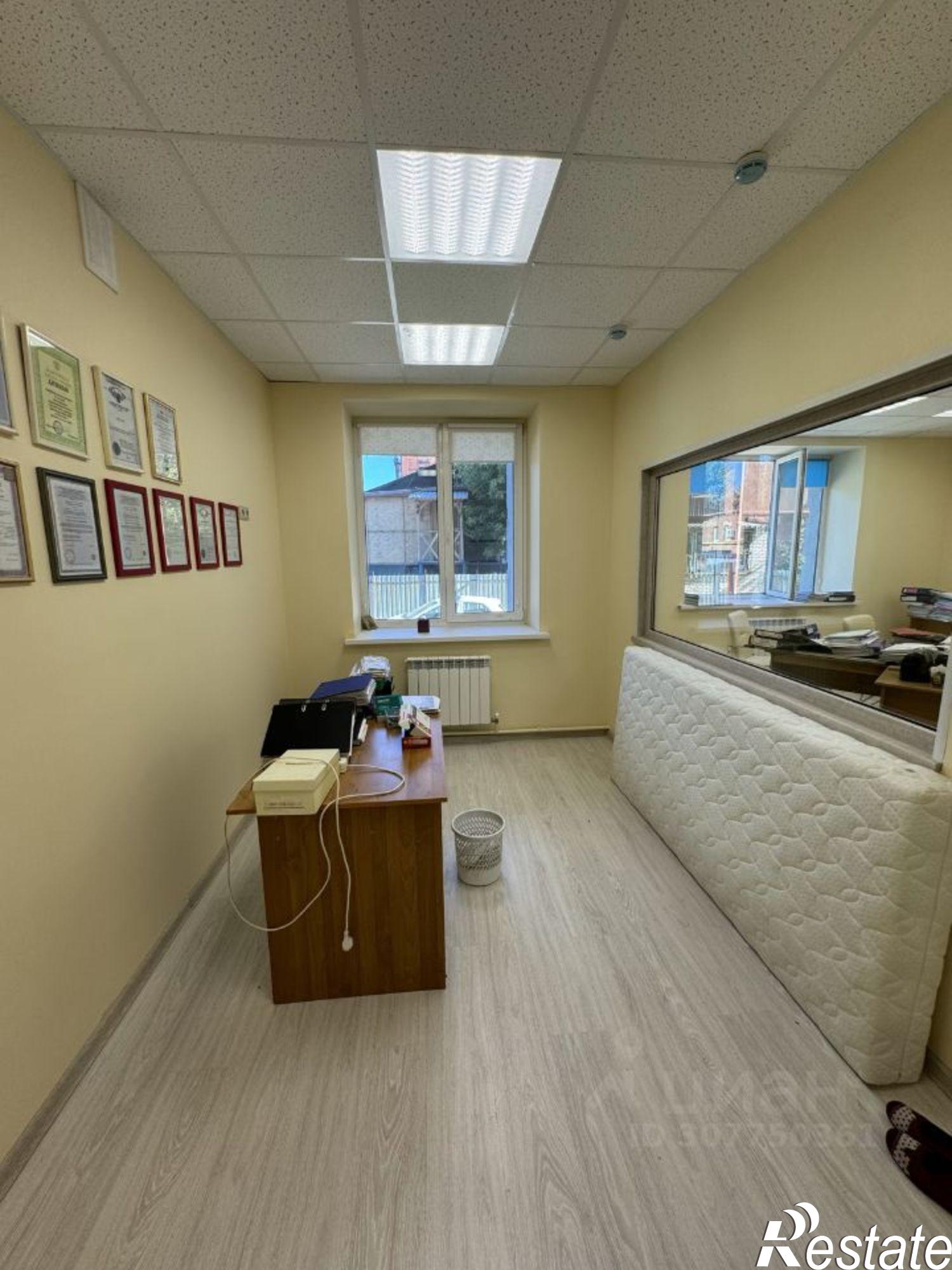 Сдать офис, помещение под офис за 92 400 рублей на Ленинская улица, 43