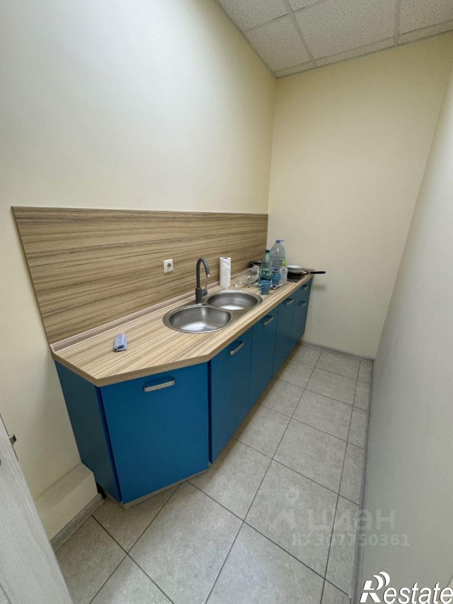 Сдать офис, помещение под офис за 92 400 рублей на Ленинская улица, 43