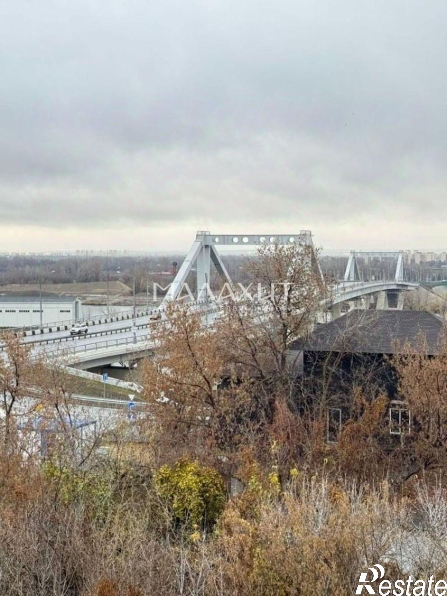 Сдать квартиру за 100 000 рублей на улица Куйбышева, 15с1