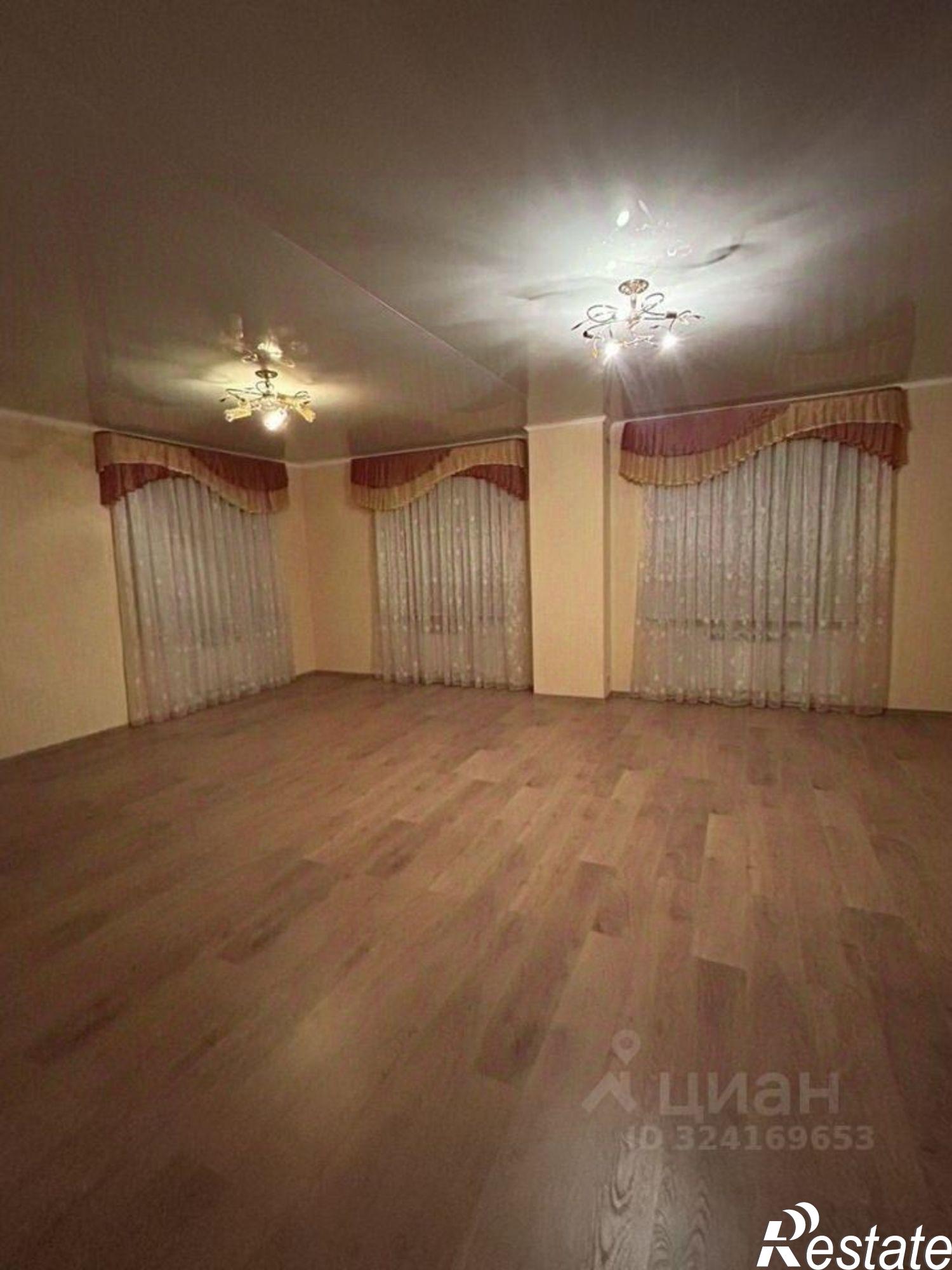 Сдать дачу, дом, коттедж за 150 000 рублей на Шахтинская улица, 39