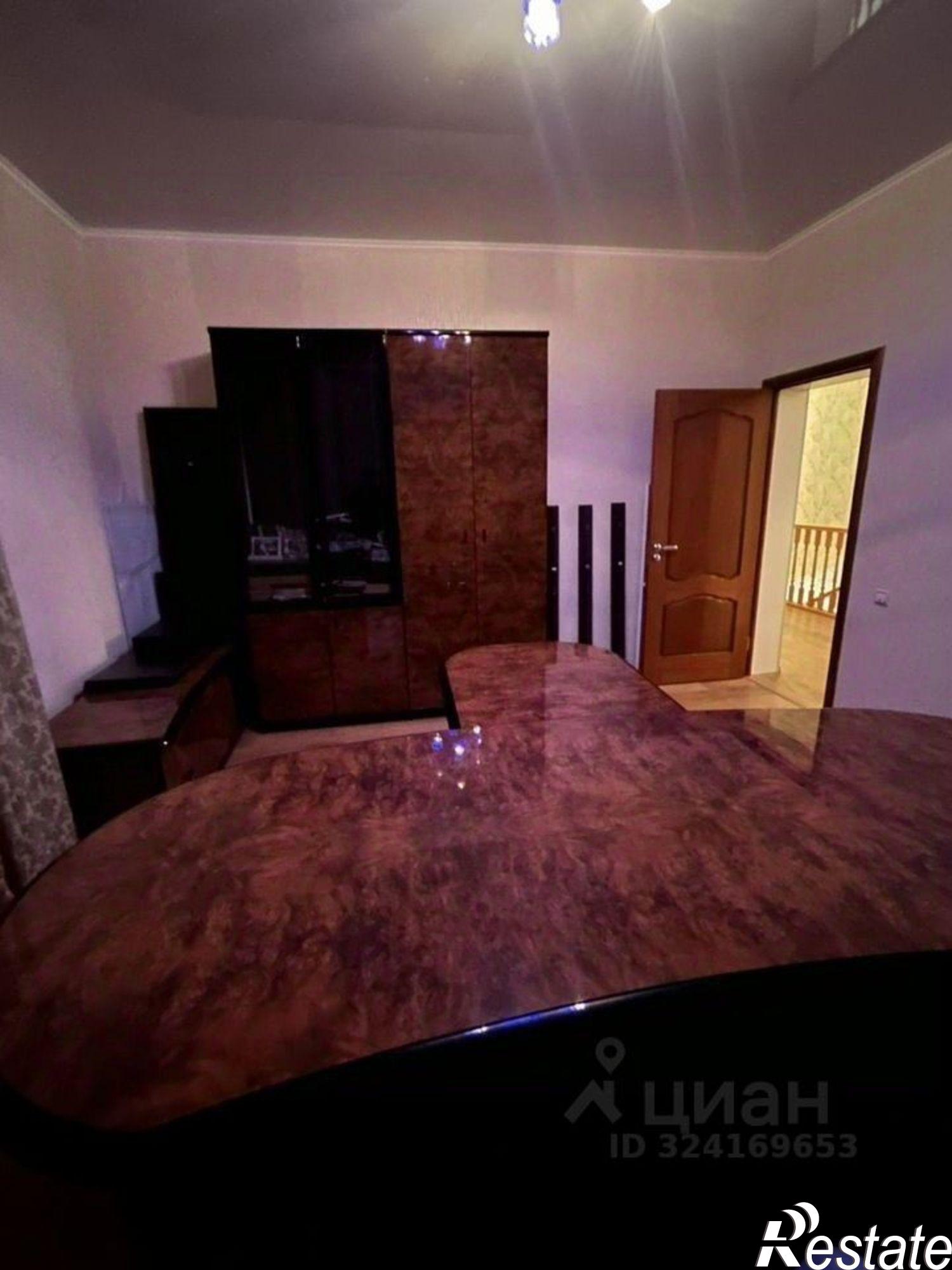 Сдать дачу, дом, коттедж за 150 000 рублей на Шахтинская улица, 39