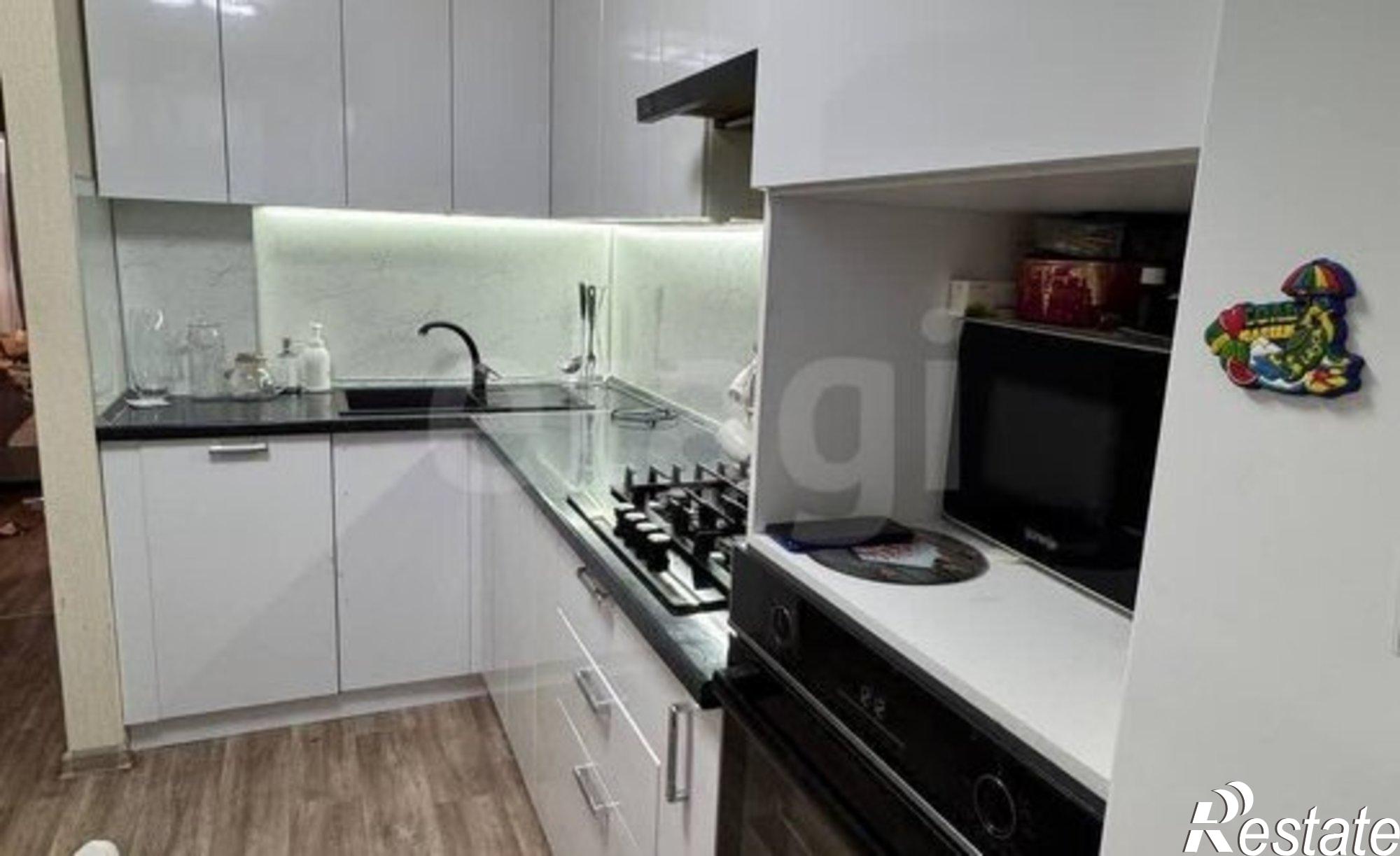 Купить квартиру за 5 300 000 рублей на Аэродромная улица, 100