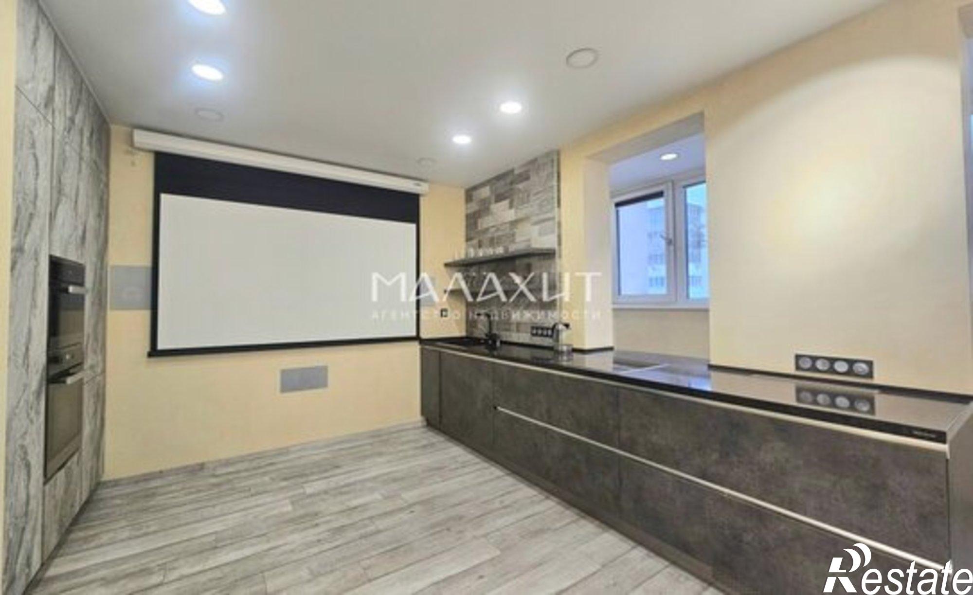 Купить квартиру за 12 000 000 рублей на Ташкентская улица, 173