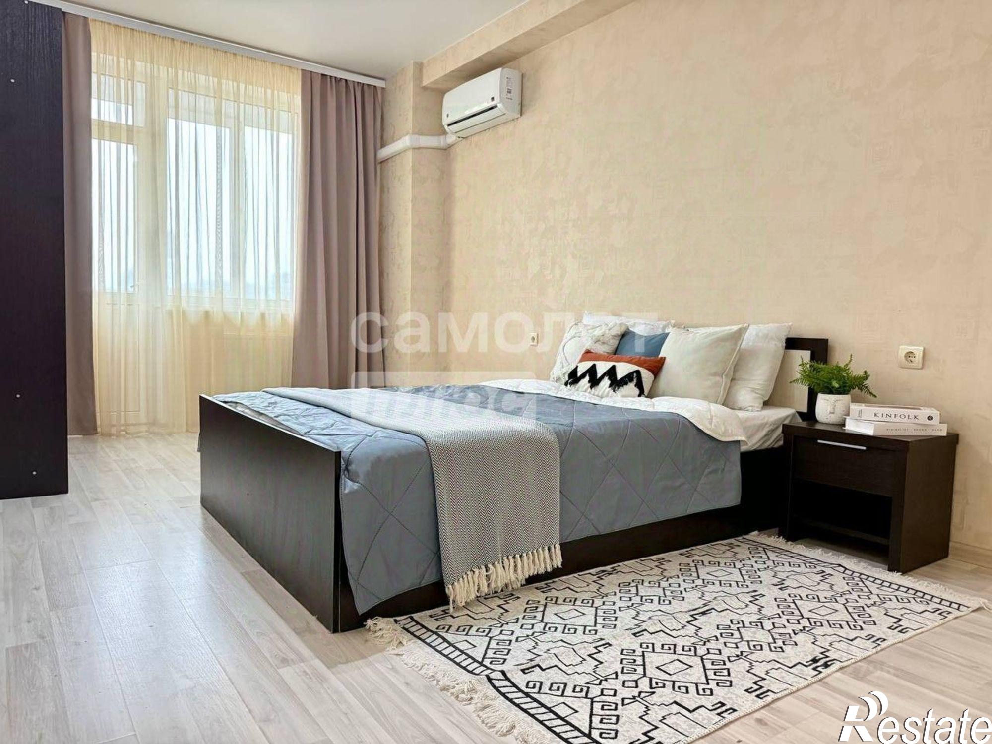 Купить квартиру за 10 500 000 рублей на Ново-Садовая улица, 106М