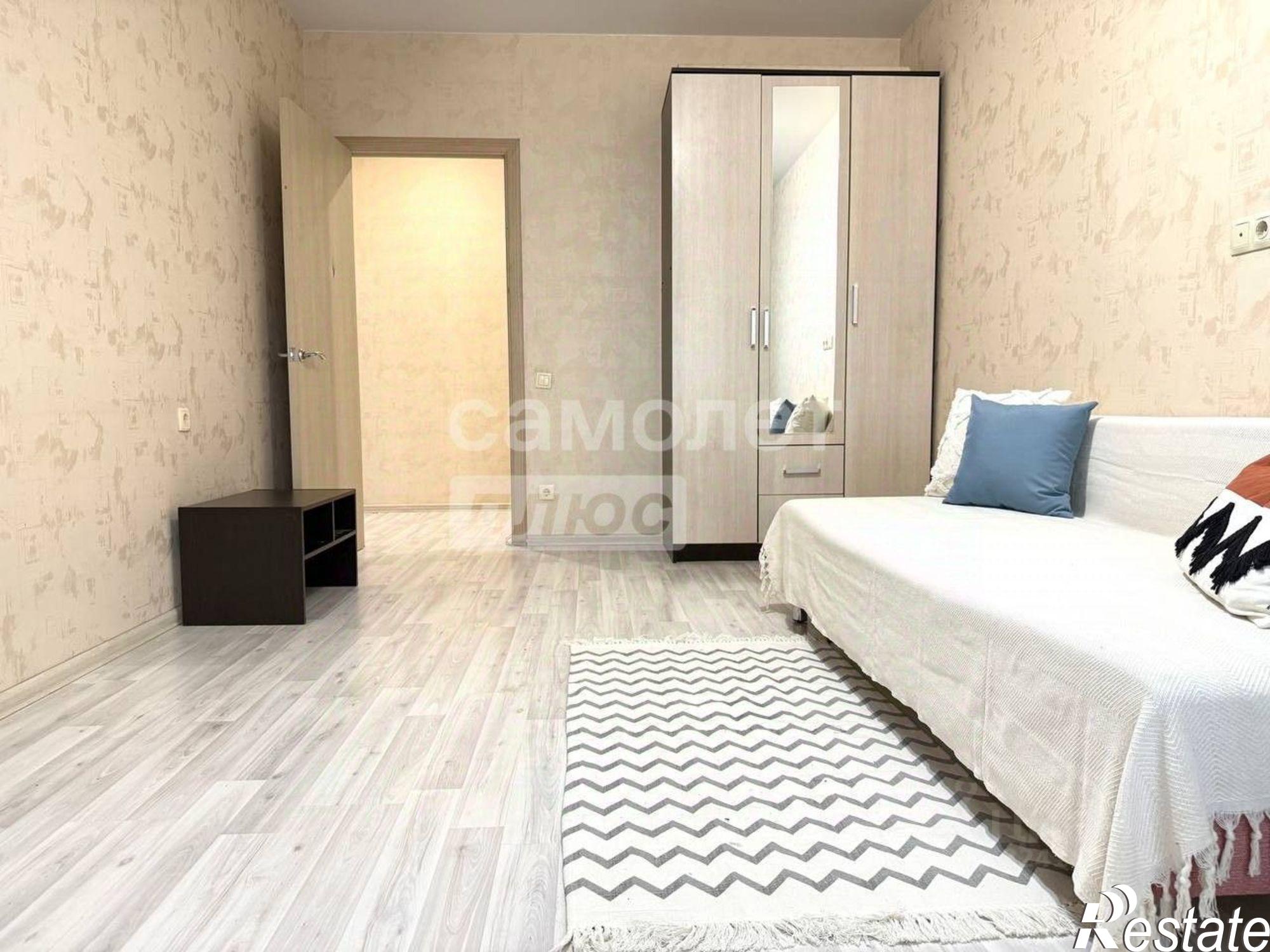 Купить квартиру за 10 500 000 рублей на Ново-Садовая улица, 106М