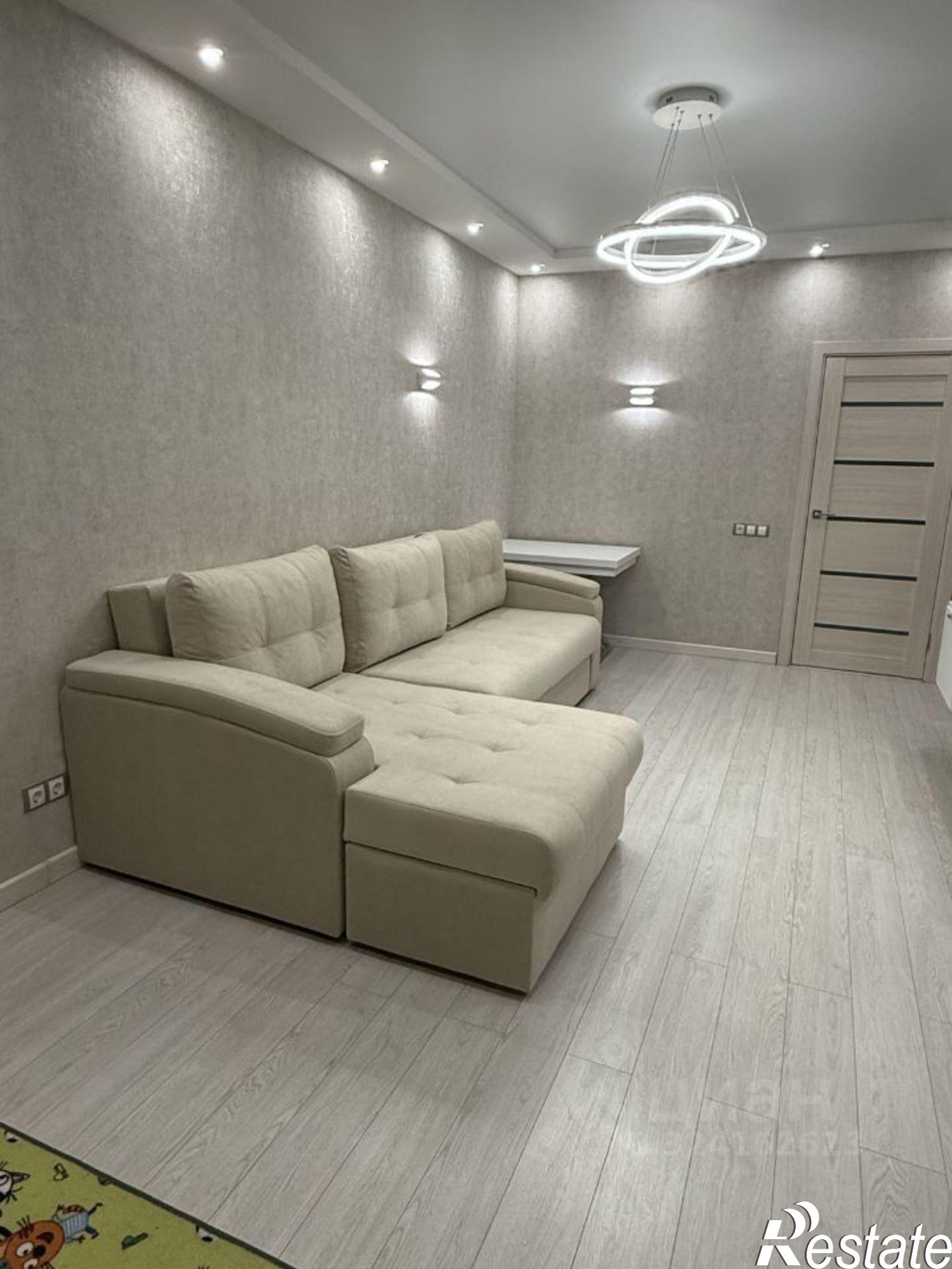 Купить квартиру за 15 000 000 рублей на проспект Карла Маркса, 4Б