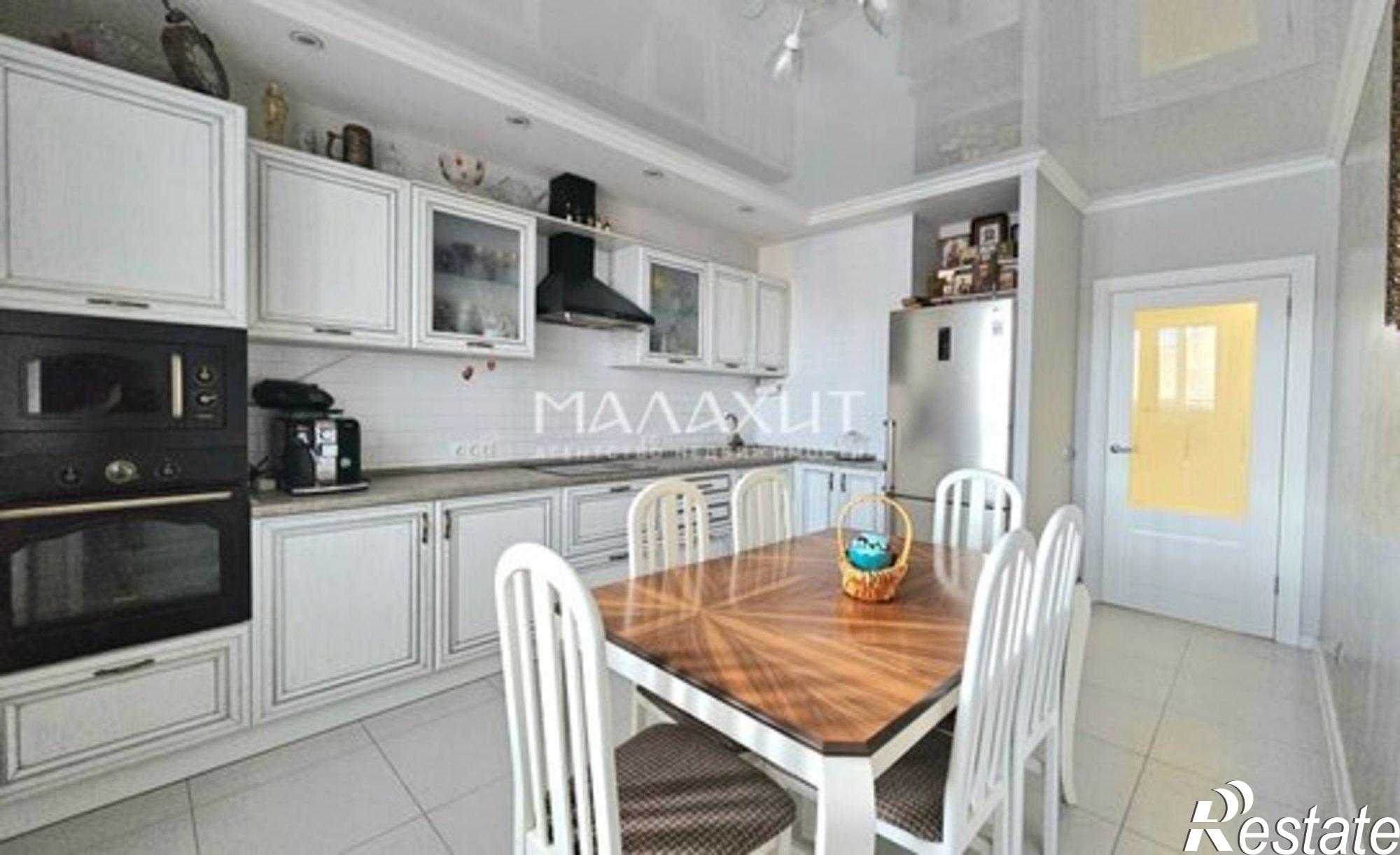 Купить квартиру за 18 490 000 рублей на ул Калужская, 11