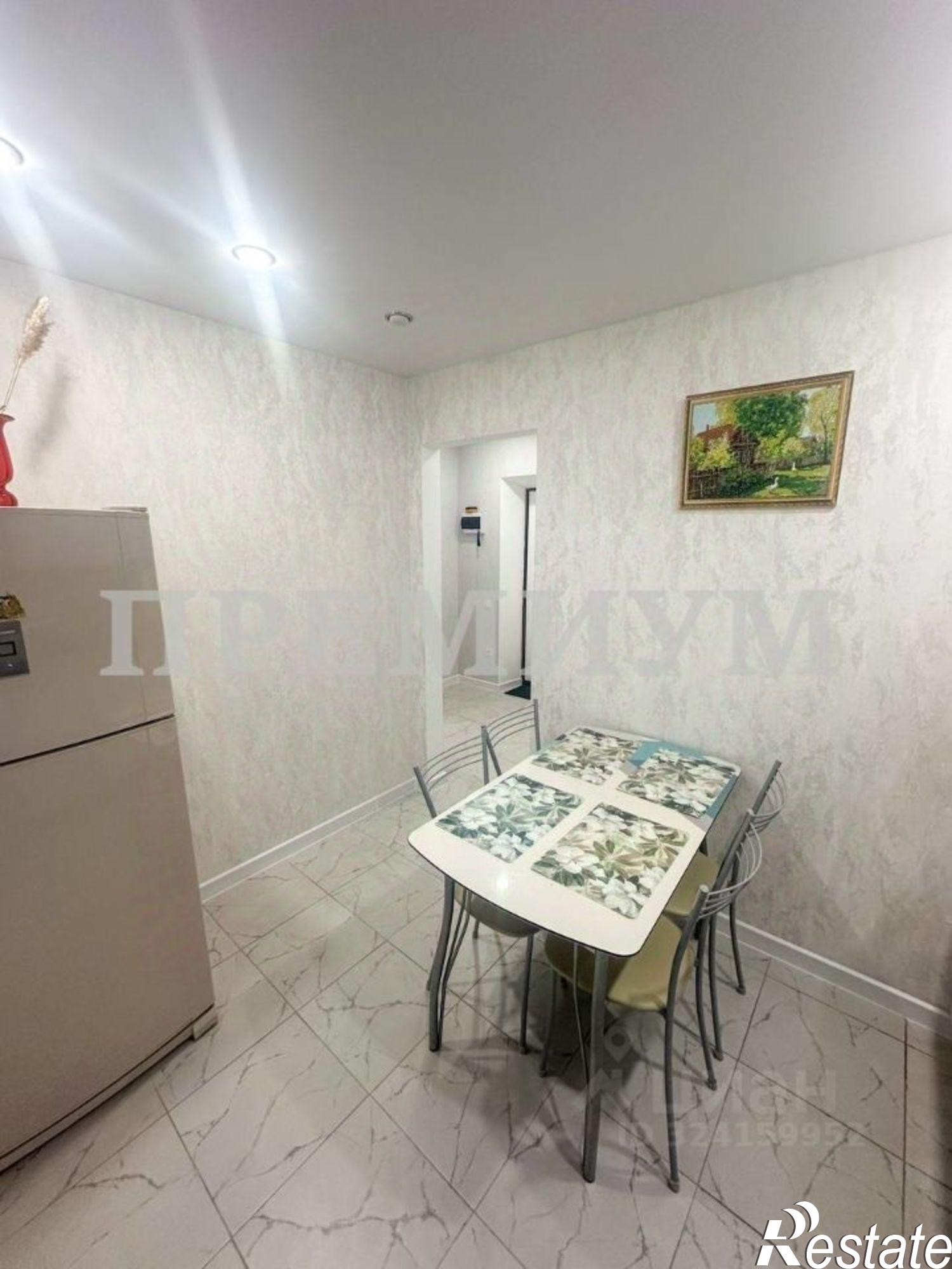 Купить квартиру за 4 650 000 рублей на 1-й кв-л, 71