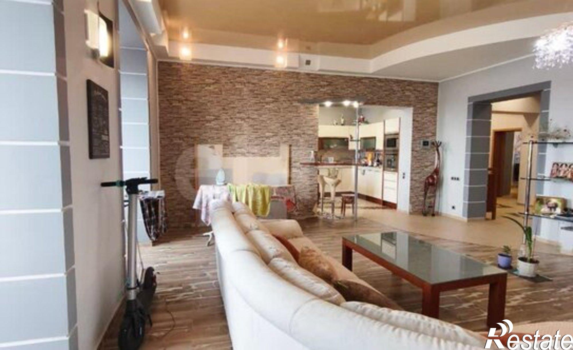 Купить квартиру за 31 000 000 рублей на ул Степана Разина, 138