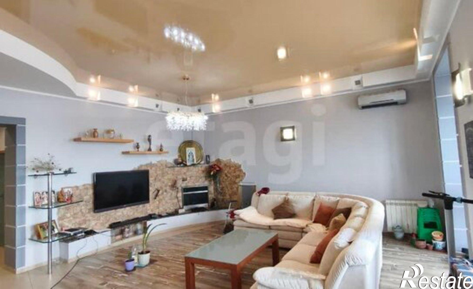 Купить квартиру за 31 000 000 рублей на ул Степана Разина, 138