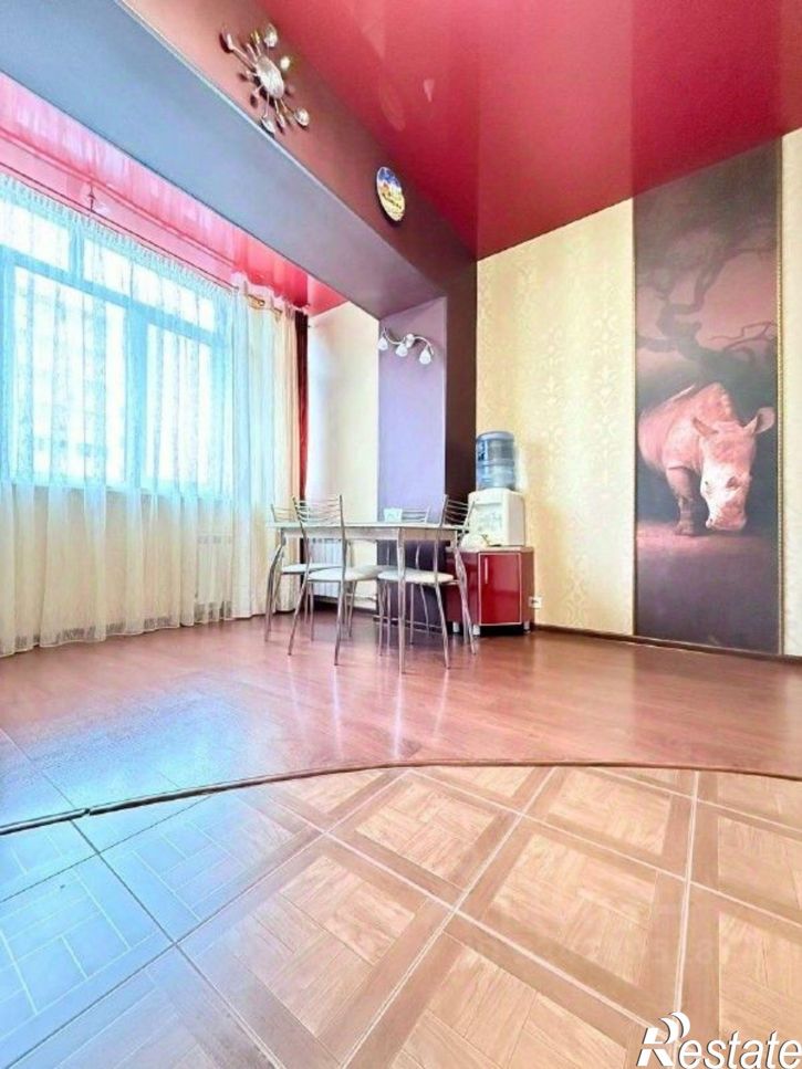 3-комн квартира 5-я просека, 103,  д. 103