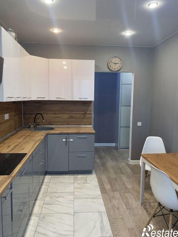 2-комн квартира 5-я просека, 133,  д. 133